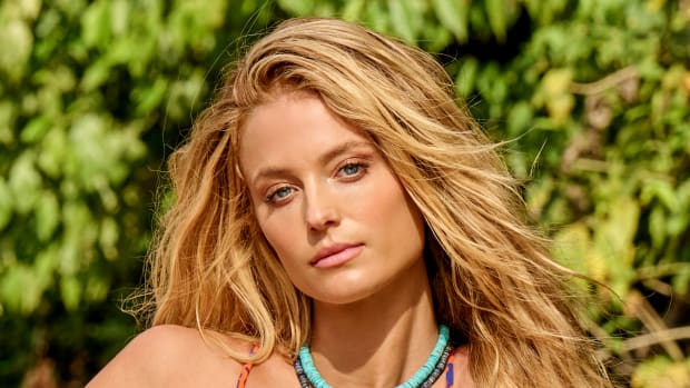 SI2022_Belize_Kate_Bock_03_4455-1_WM_HERO